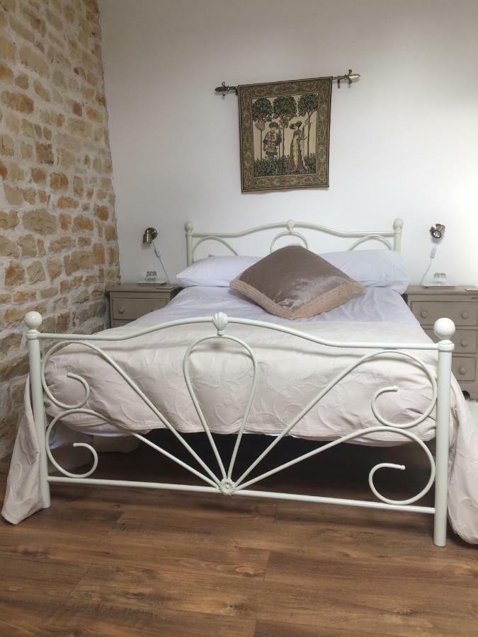 No 3 Route De Lingramiere Bed and Breakfast La Ferte-Mace Eksteriør billede